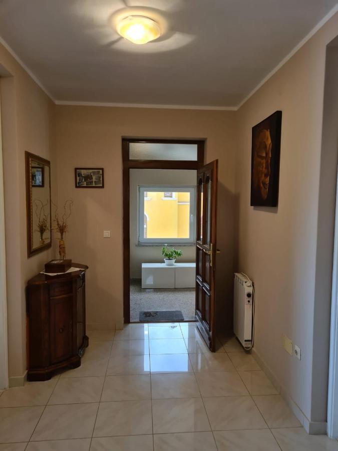 Apartment Sunny Πούλα Εξωτερικό φωτογραφία